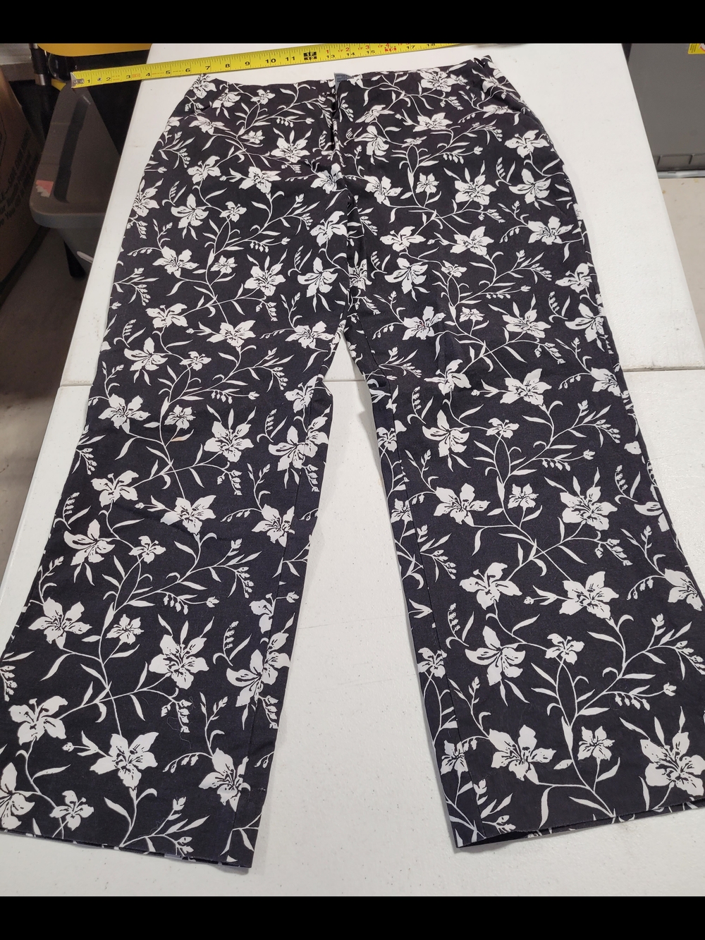 GAP Women's Black and White Floral Wide-Leg Pants